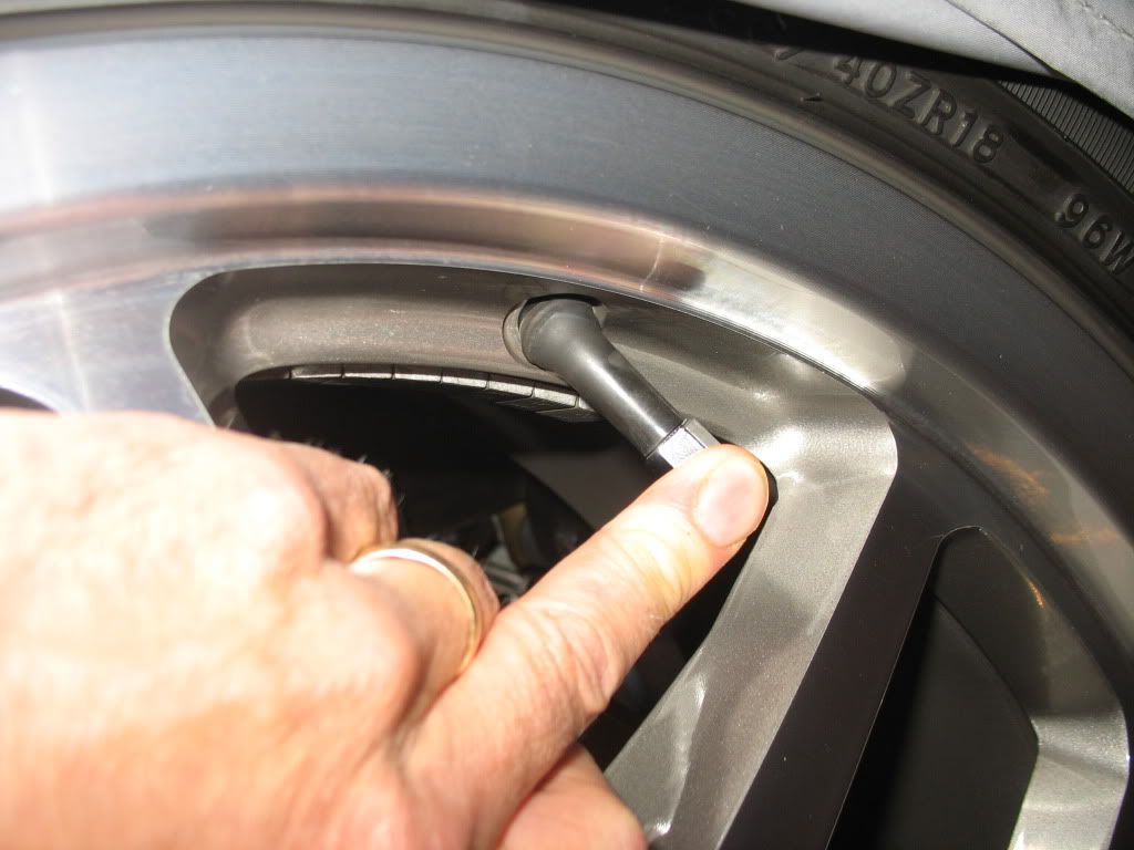 Pic's of my Cracked Valve Stems ( Shelby GT500 (20072009) Team